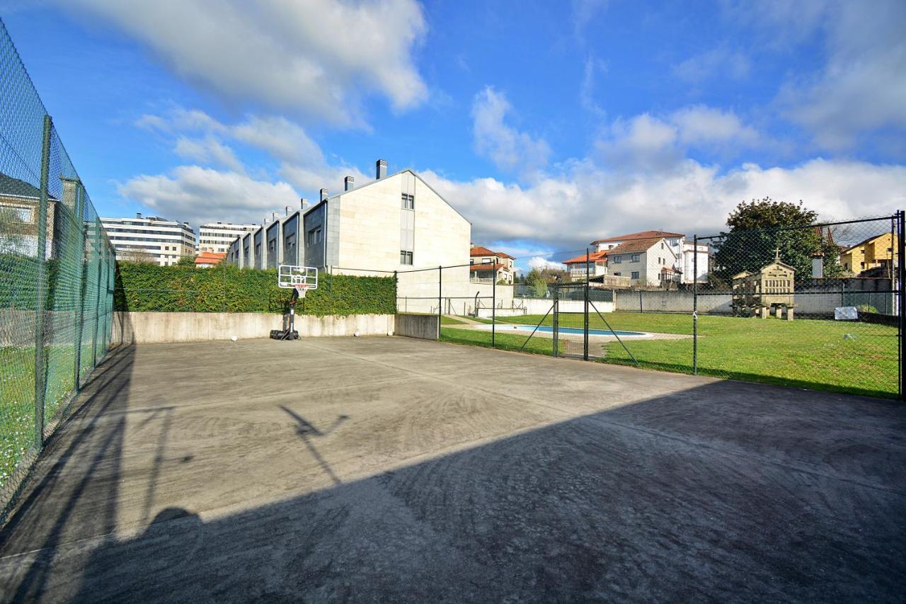 Adosado Con Piscina En Pontevedra Villa Exterior foto